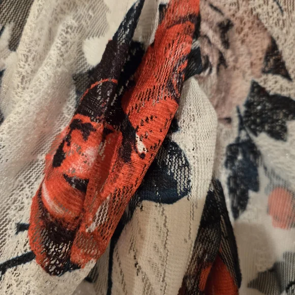 Gracia Floral Outfit Puff Sleeve Blouse & Skirt - Red, Black, White - Picture 2 of 16